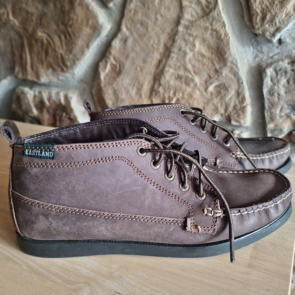 Eastland Seneca Booties NWOT